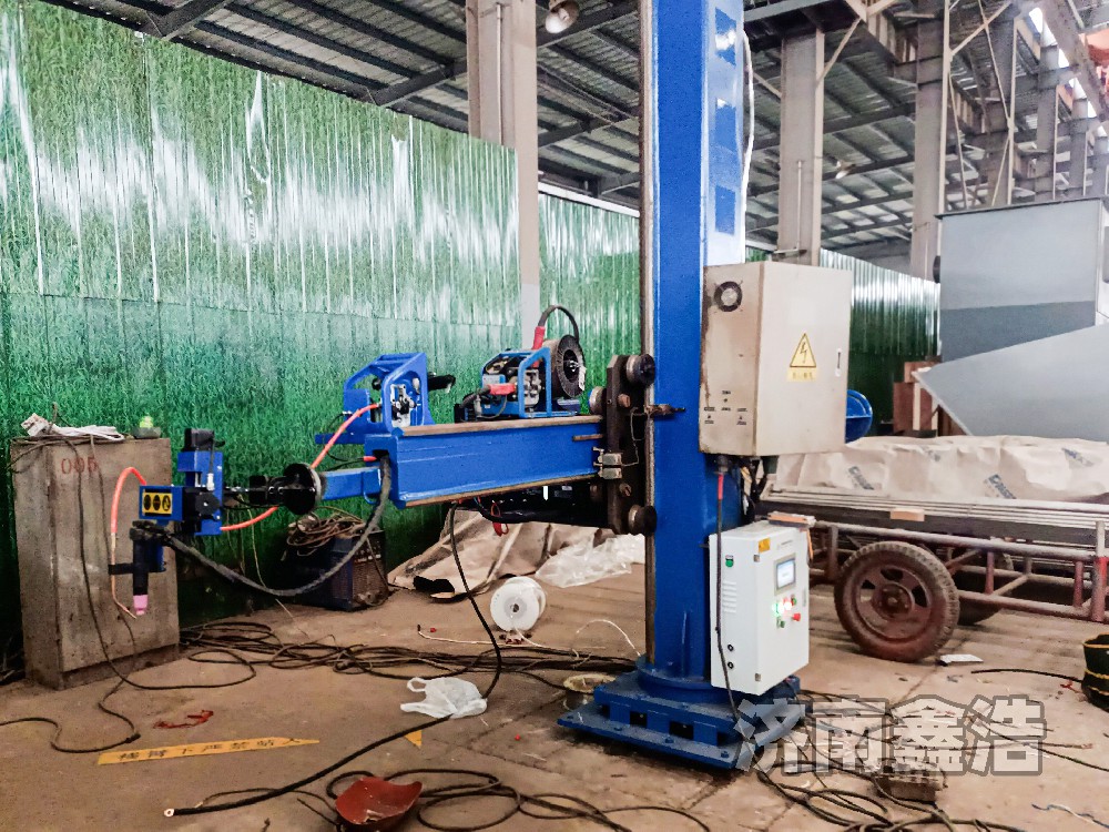 河南訂購重型焊接操作機，提高環(huán)縫自動焊接效率