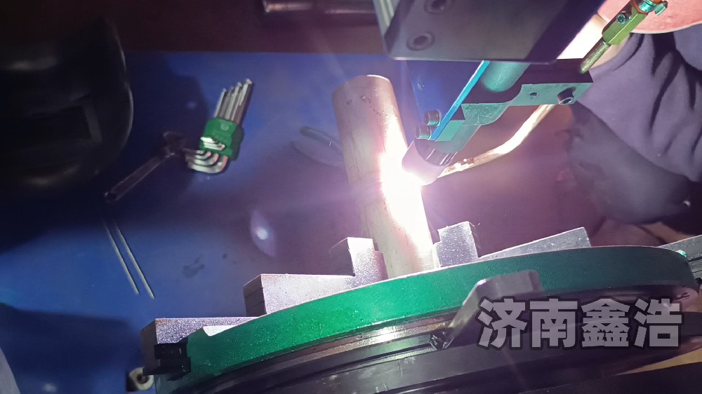 氬弧自動焊設(shè)備1140，智能數(shù)控